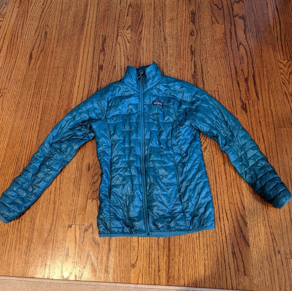 Patagonia micro puff jacket